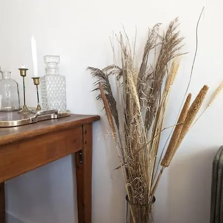 3 Nights Minimum, Renovated Entire Flat, Of Marseille, 4 People, 1first Floor * مارسيليا